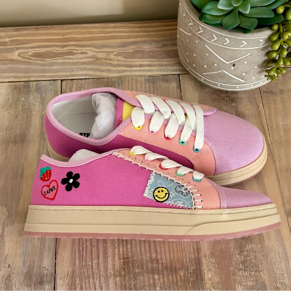Steve Madden Pink Patchwork Sneaker 💖